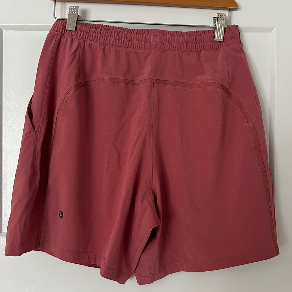 Lululemon Pace Breaker 7" Men's Shorts Medium - like brand new linerless